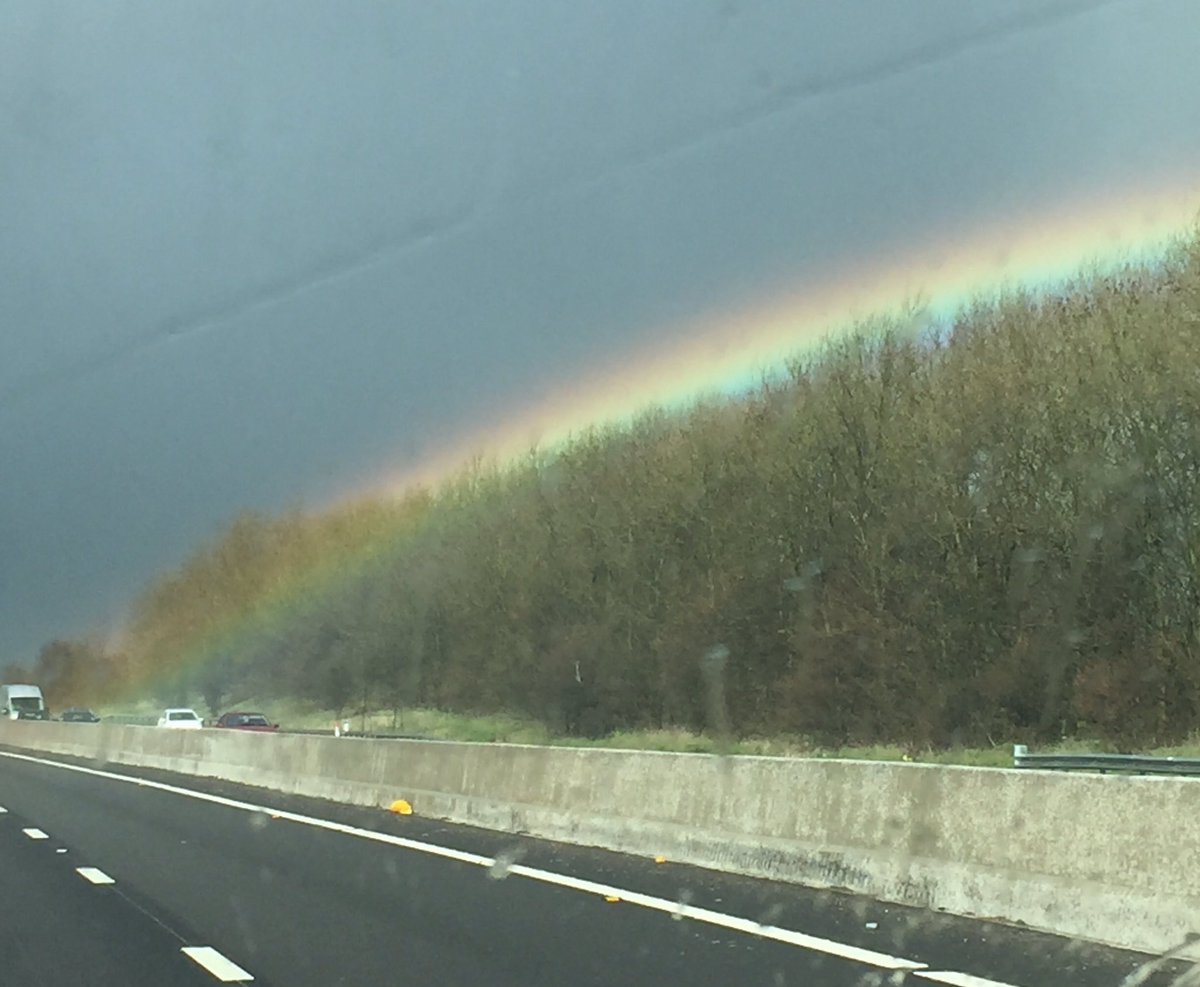 Cehull21's tweet photo. @itvcalendar Trying to find the pot of gold, Northbound M1!! #rainbow #yorkshire #weather https://t.co/FWZ8ZfF8Jt
