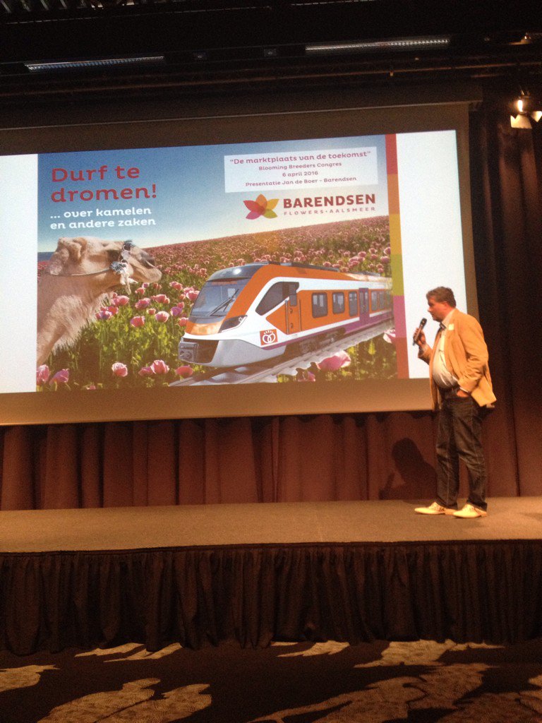 hermendegraaf's tweet photo. Jan de Boer van @barendsenexport vertelt bij #marktplaatstoekomst over zijn dromen... https://t.co/L2OsQHt1cQ