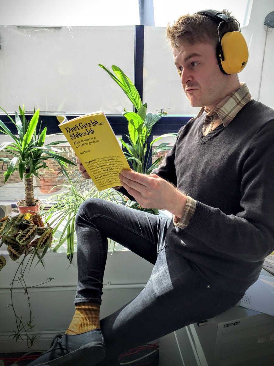 PencilandBrick's tweet photo. #dontgetajobmakeajob all was muted while he mused the makers' market. great reference book @gem_shandy https://t.co/WVZq6bD9Za