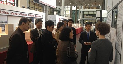 GdParisExpress's tweet photo. L' #expo #LesPassagers du #GrandParis Express accueille une délégation du Ministère coréen des transports https://t.co/ql5zhWvJBj