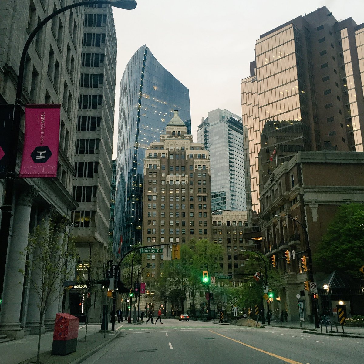 KarmSumal's tweet photo. Happy birthday 130th #Vancouver! RT if you love this city. https://t.co/cMvonhvDQJ