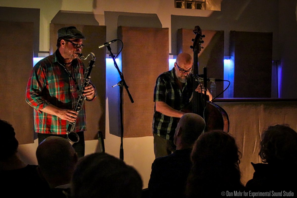 ExSoSt's tweet photo. #LOOK: #KentKessler &amp; @Steinbassclar flexed their improvisational chops Monday at #OPTION: https://t.co/Vnss40kSqt https://t.co/xkEduMt9e9