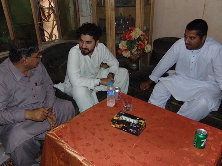 PppJiyala's tweet photo. @MakhdoomFZaman condoled wth DrSharif on demise of his mother in Hala
#MakhdoomOfHala #PPP #WithPpl #PostElections https://t.co/kqILnRMUB1