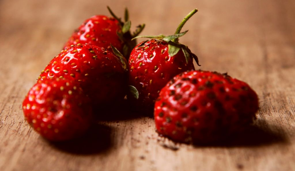 Geleerd van #chef <a href="/basvankranen/">bas van kranen</a> op <a href="/FoodProfDay/">FoodProfessionalDay</a>: doe #fructose bij #fruit  ipv #suiker. De smaak komt beter uit.