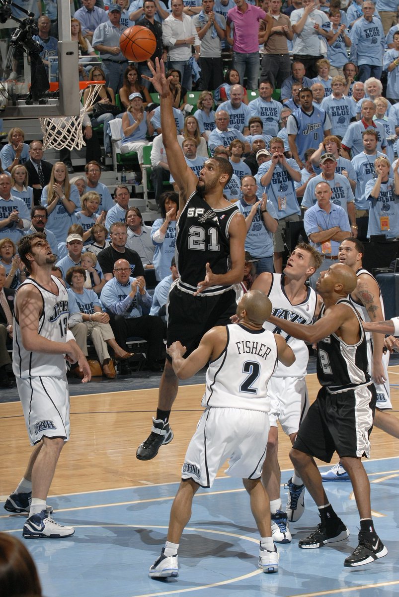 nbastats's tweet photo. Tim Duncan is the 1ST PLAYER in @NBAHistory to win 1,000 regular season games w/ a SINGLE team!

#ThisIsWhyWePlay 💯 https://t.co/aU8MrcZktC