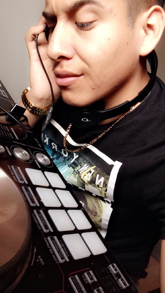 dj_illusionzee's tweet photo. Performing March 13th,14th 2016 "DJ illusionZee" https://t.co/zICdeuzygD