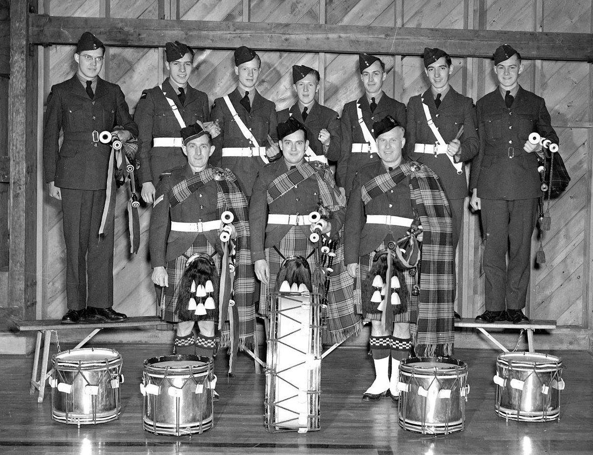 RCAF_ARC's tweet photo. #RCAF Tartan: The world’s first air force #Tartan.
Read more here: https://t.co/SCdwzKFSMB
#RCAFHistory https://t.co/GKSrywym6I
