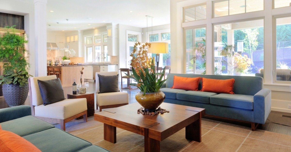 ChrisCain46's tweet photo. Ready, set, sell! This home-staging checklist can help: https://t.co/pq5InyF77i https://t.co/9txV4zov1L