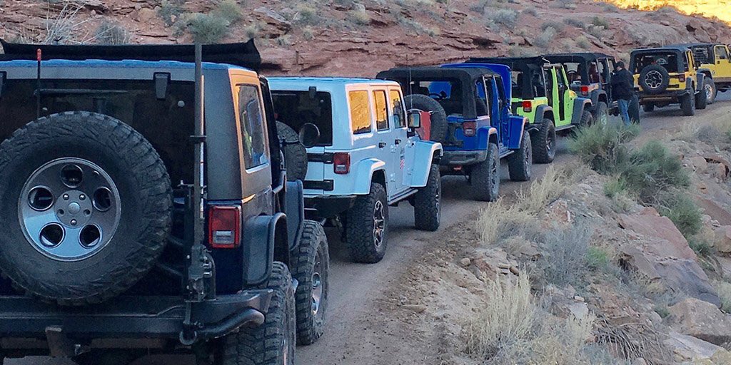 everythingjeep_'s tweet photo. Jeep family✌🏼️ https://t.co/lU125XCfD5