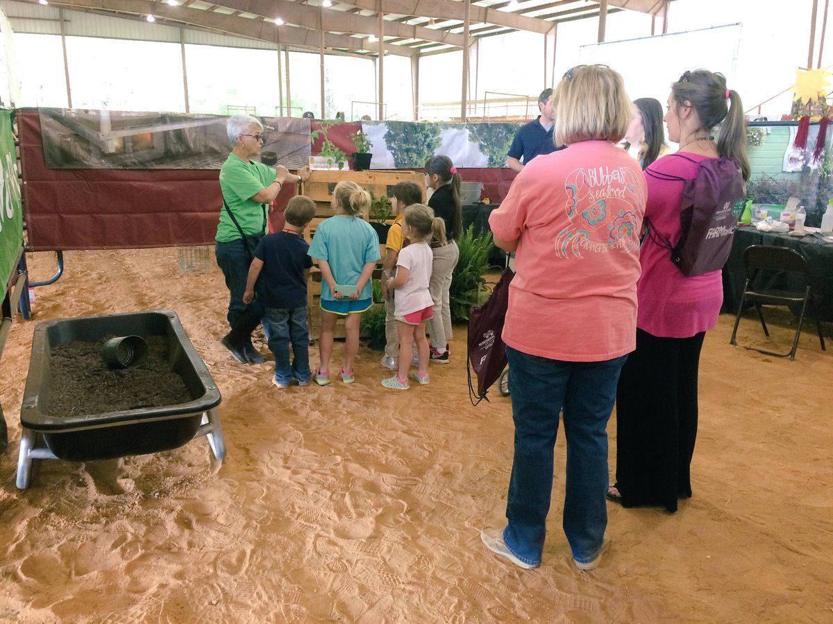 FARMtastic_MS's tweet photo. We are open to the public tonight from 4-7pm!! #amitecounty #MasterGardeners #MSUext https://t.co/9TGSrHHA7f