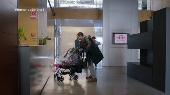 Pues a ver ahora qué hago con la niña si Flor no puede venir… atres.red/fwtqz #BuscandoElNorte8