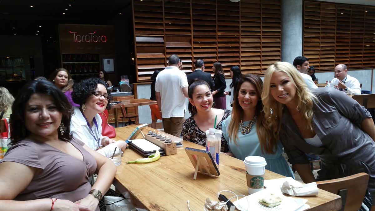 micaminar's tweet image. Supporting @Laurita86 #TheLSBProject #spinabifida If you are at #hispz16 come downtairs!