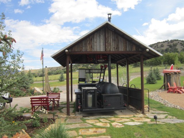 ReganConst's tweet image. This is a REAL BBQ Grill! #CustomGrill #KansasCityBBQ