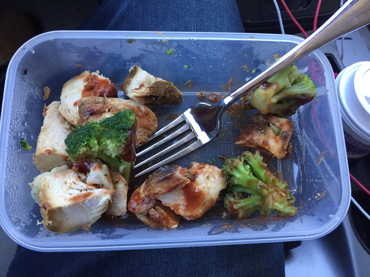 MikeNico's tweet photo. When your training/diet goes to the next level with @6PackFitness @stevecook #mealprep #nextlevelgains #training https://t.co/LhwKcQEDGV