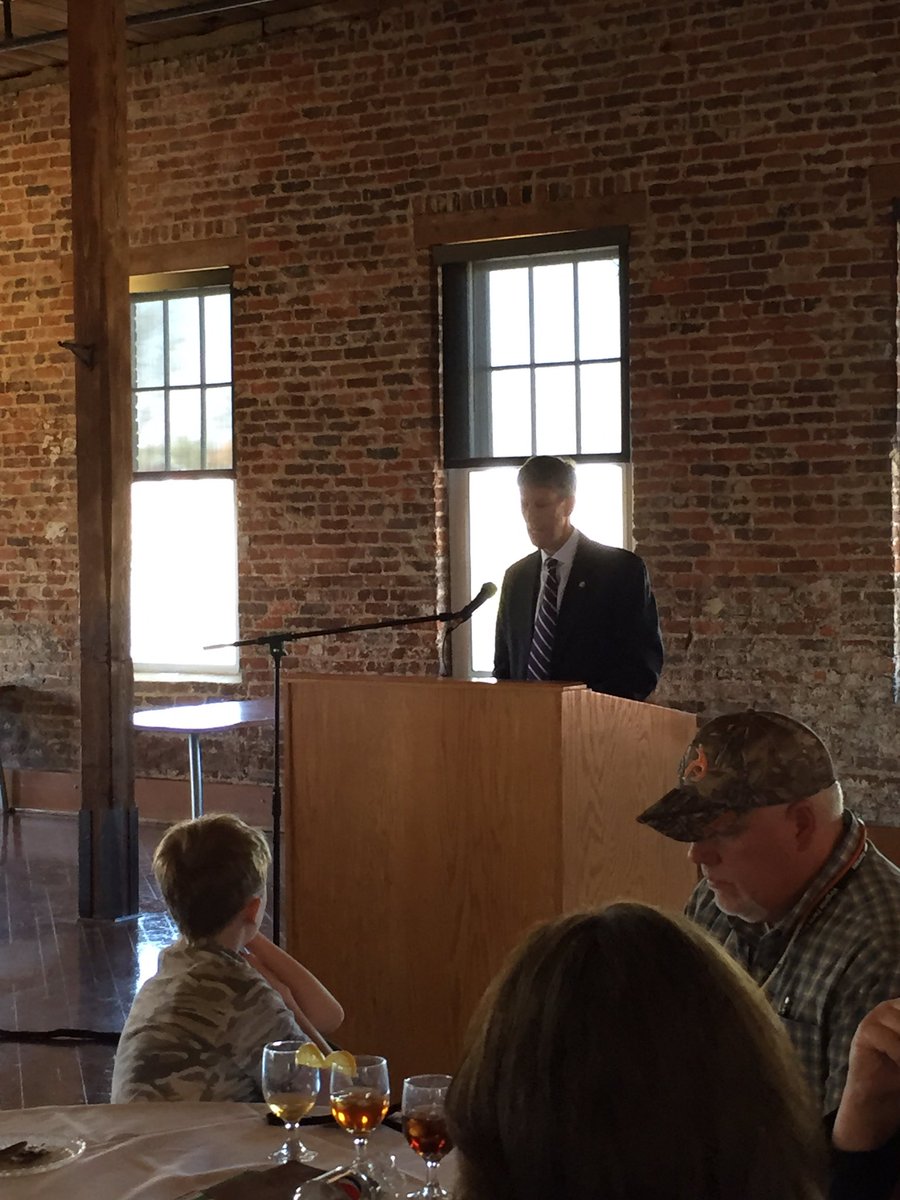 BestState4BizMP's tweet photo. VA Agritourism Conference #NewVAeconomy @VAAgForestry @slillard @PageCoVa @VaAgriculture @kboles123 @RockinghamVA https://t.co/nPdCToG63B