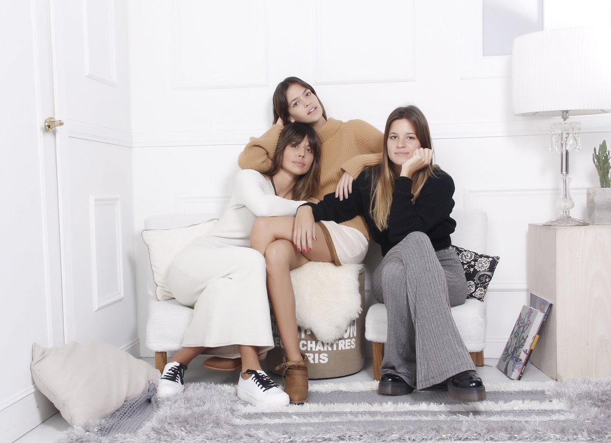 sofiasarkany's tweet photo. #SofíaSisterhood
@beluayerza @heluayerza @JoseAyerza 💘 https://t.co/79sp0Ctyha
