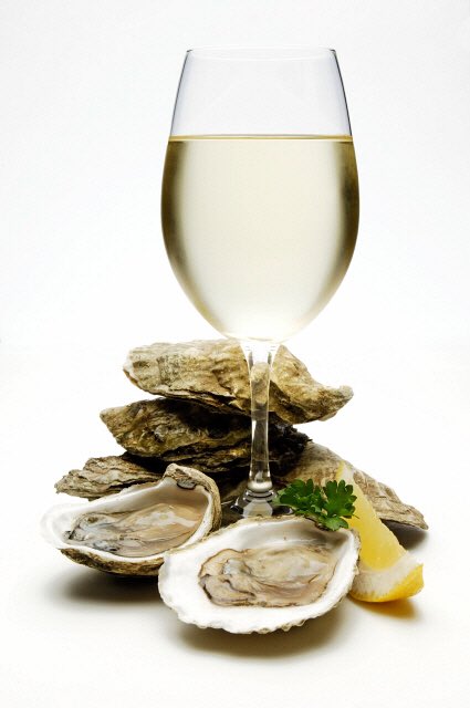 FARMHOUSEtavern's tweet photo. It's almost #wine &amp; #oyster time. 5pm @DaughterEatery $8 #wine &amp; #BuckAShuck $1 #oysters #WineWednesday https://t.co/KW6UR8FL8p