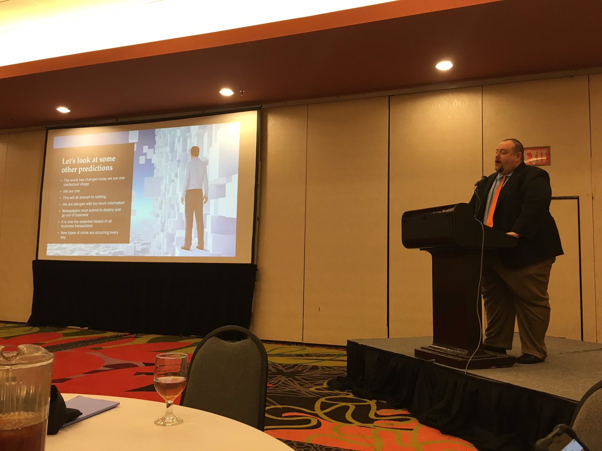 cbriemann's tweet photo. Thank you, @McClennan, for visiting #Knoxville and opening #KnoxPRSA16! https://t.co/WVYAFcpjzh