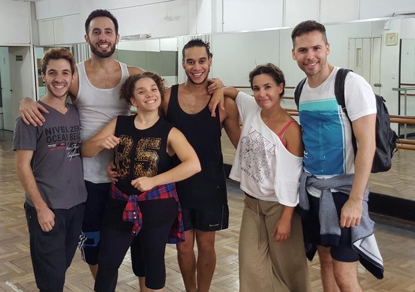 “La Selección del Musical” 
19 y 26 de Abril Teatro El Nacional
musicalesbaires.com.ar/en-el-2016-lle… …
<a href="/leocifelli/">Leonardo Cifelli</a> <a href="/pashkus/">Ricky Pashkus</a>