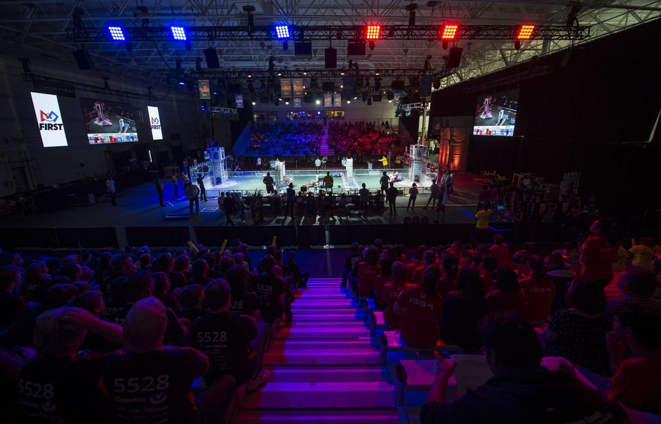 Reportage photo de <a href="/tvanouvelles/">TVA Nouvelles</a> à propos du #festivalderobotique2016 : tvanouvelles.ca/2016/04/02/une… #Mtl #Omgrobots