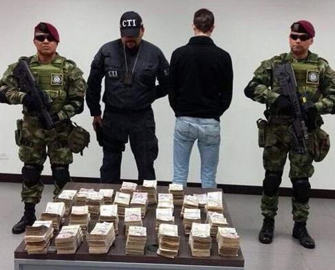 Carro que llevaba $614 millones no estaba bajo nuestro control: SuperVigilancia bit.ly/1qsjmzI