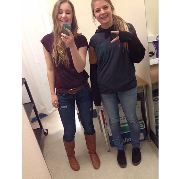 jasptheghost's tweet photo. HBD SEXY LEXI 🎉👅 here's some throwback pics for ya 😂 #luvya https://t.co/NNv5kaKD3R