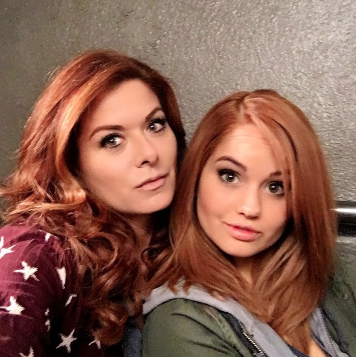 Happy #WCW to the Diamonds of #MysteriesofLaura! bit.ly/1MSA84D