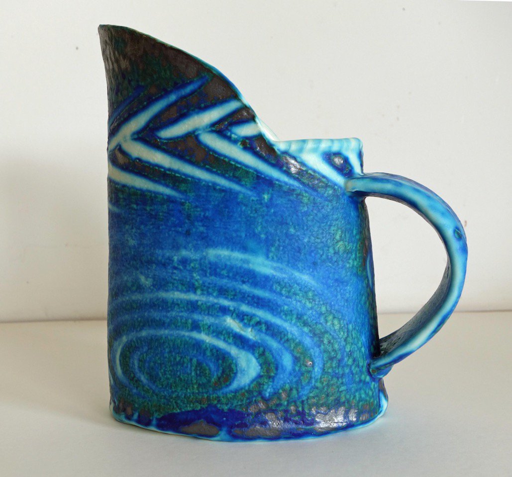 barewall's tweet photo. We'll definately pass on your comments @jamespotteryvet @midspotters @PRTMiddleport - Low Wide Jug by #JoConnell https://t.co/jKLKtCsm6a