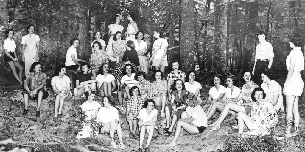 #TBT to <a href="/LSUKKG/">LSU KKG</a>! #KappaHistory