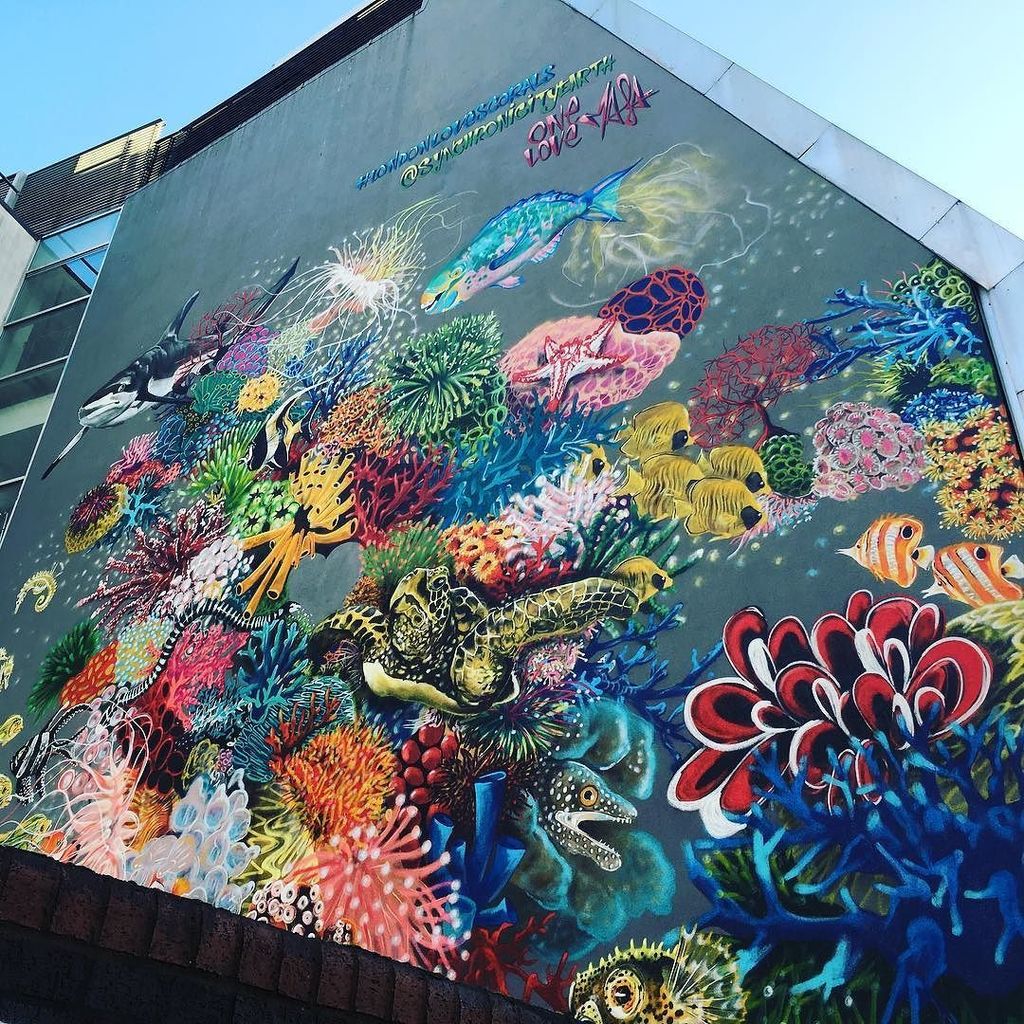 handmademonica's tweet photo. Amazing street art spotted in East London🐠🐟 #london #londoner #londonlife #local #prettyli… https://t.co/cVQkp7T8op https://t.co/8SKl0h09vo