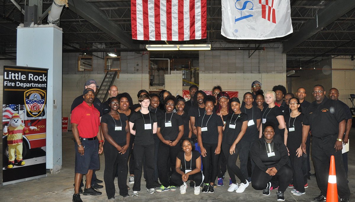 CityLittleRock's tweet photo. Junior Fire Cadets brought it today at the @littlerockfire obstacle course. Great teens, great program. https://t.co/YhHE9gURNG