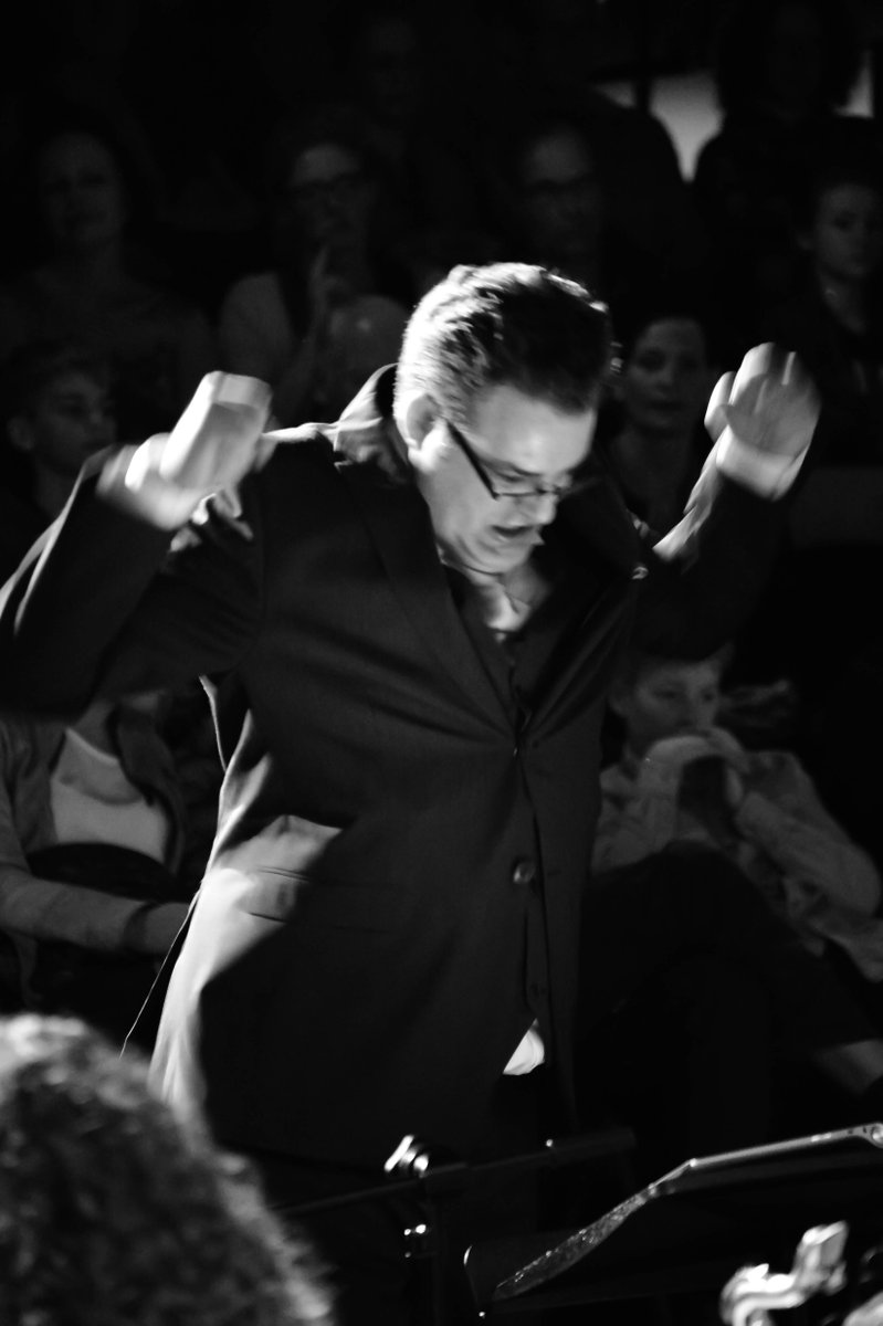 Jazztival's tweet photo. Tijdens #Jazztival was er 'n Workshop Fotografie o.l.v. @tonvoermans. Bekijk de foto's hier: https://t.co/g3jOn92tWS https://t.co/jojIevz3QI