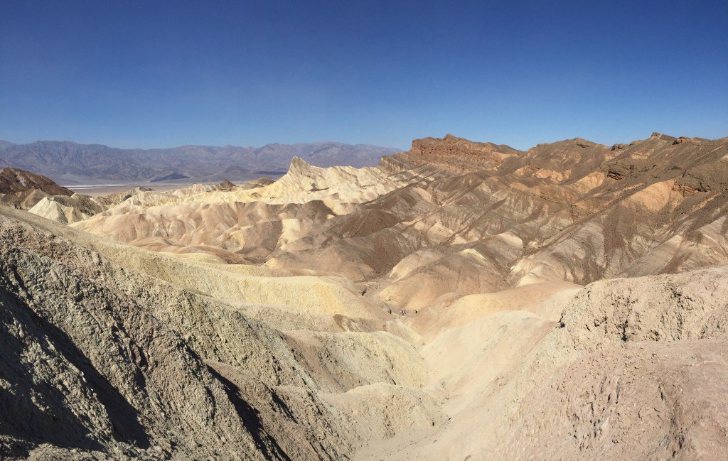 BayAreaWeekend's tweet photo. #Hiking in #DeathValley from #GoldenCanyon to #ZabriskiePoint #desert #hike #nationalpark https://t.co/nvkmNTbwjh https://t.co/fdPUiFjmjv