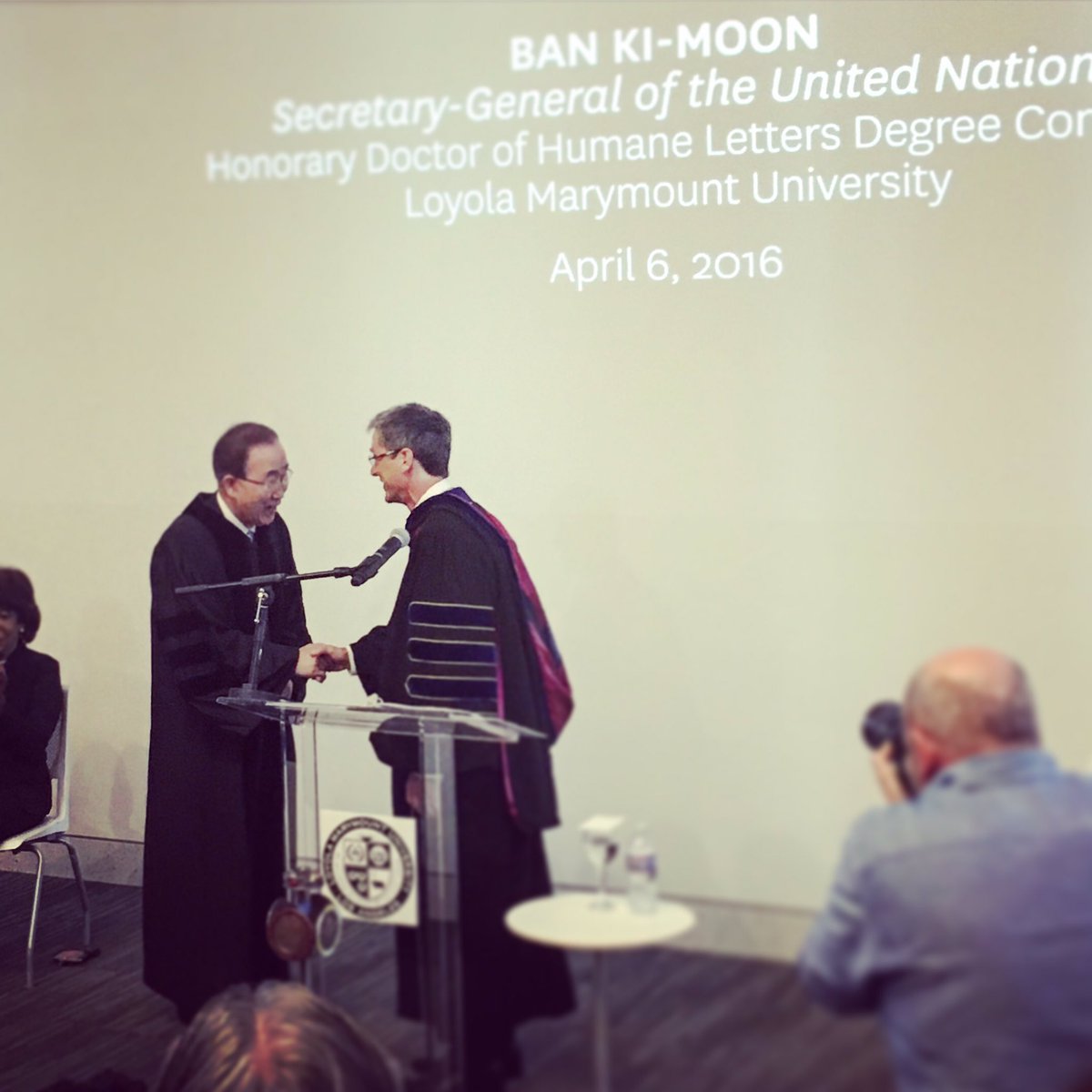 UN_Spokesperson's tweet photo. .@LoyolaMarymount Pres Timothy Snyder confers Honorary Doctorate to Ban Ki-moon. #BKMatLMU https://t.co/DFLlLAIFSf