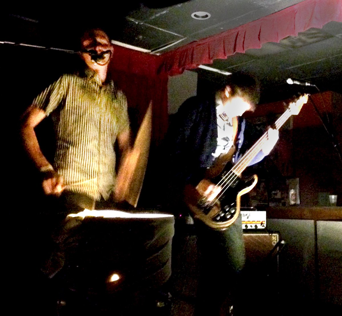 HopperMusic's tweet photo. @Eds_Music_Beat/@Jaill_/@TheseWimps @TheWindupSpace last night.  Click for links to music:  https://t.co/i8mMRikki8 https://t.co/CSNKnAb8YN