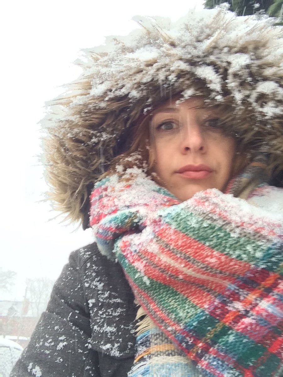 jenpogue's tweet image. Wasn't expecting a snowy kind of shower this morning. Go home April, you're drunk! #canadianweatherproblems