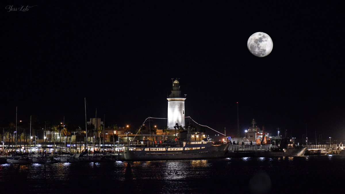 muelleuno's tweet photo. Otro día más y otro día menos... ¡buenas noches!
Foto: @yessleto https://t.co/znzMyqibel