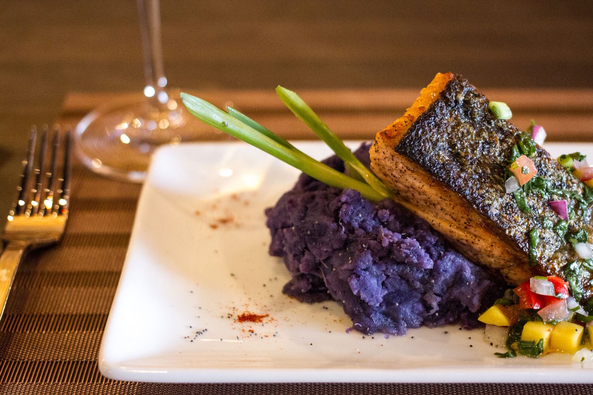 5 New #Restaurants to try in #Scottsdale: bit.ly/1WcU5Fy @CrabAndMermaid <a href="/DrexylUSA/">DrexylUSA</a> <a href="/EatAhipoki/">Ahipoki</a> @indefusion