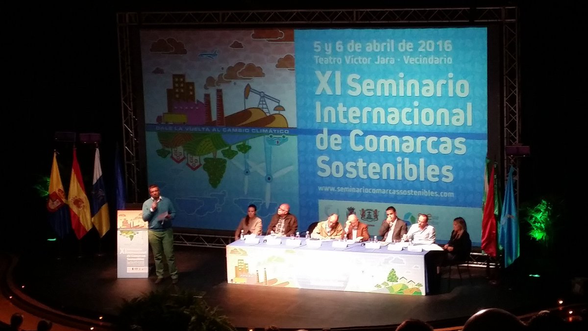 Surestegc's tweet photo. ¿Cómo nos han convencido a los ciudadanos de que el uso del sol y el viento puede ser ilegal? Rafael M. #SICS2016 https://t.co/CAE4jzdmok
