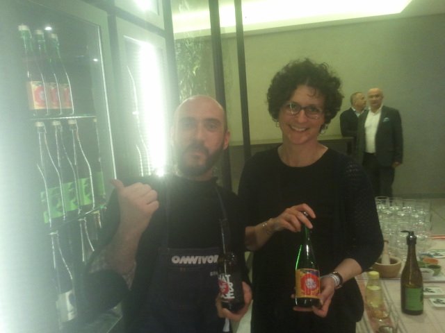 Goutte d'Or (@lbgoparis) on Twitter photo En excellente compagnie avec <a href="/craigallan/">Craig Satow</a> @pullman Roissy, le champagne se termine, it's beer o'clock! En excellente compagnie avec <a href="/craigallan/">Craig Satow</a> @pullman Roissy, le champagne se termine, it's beer o'clock!