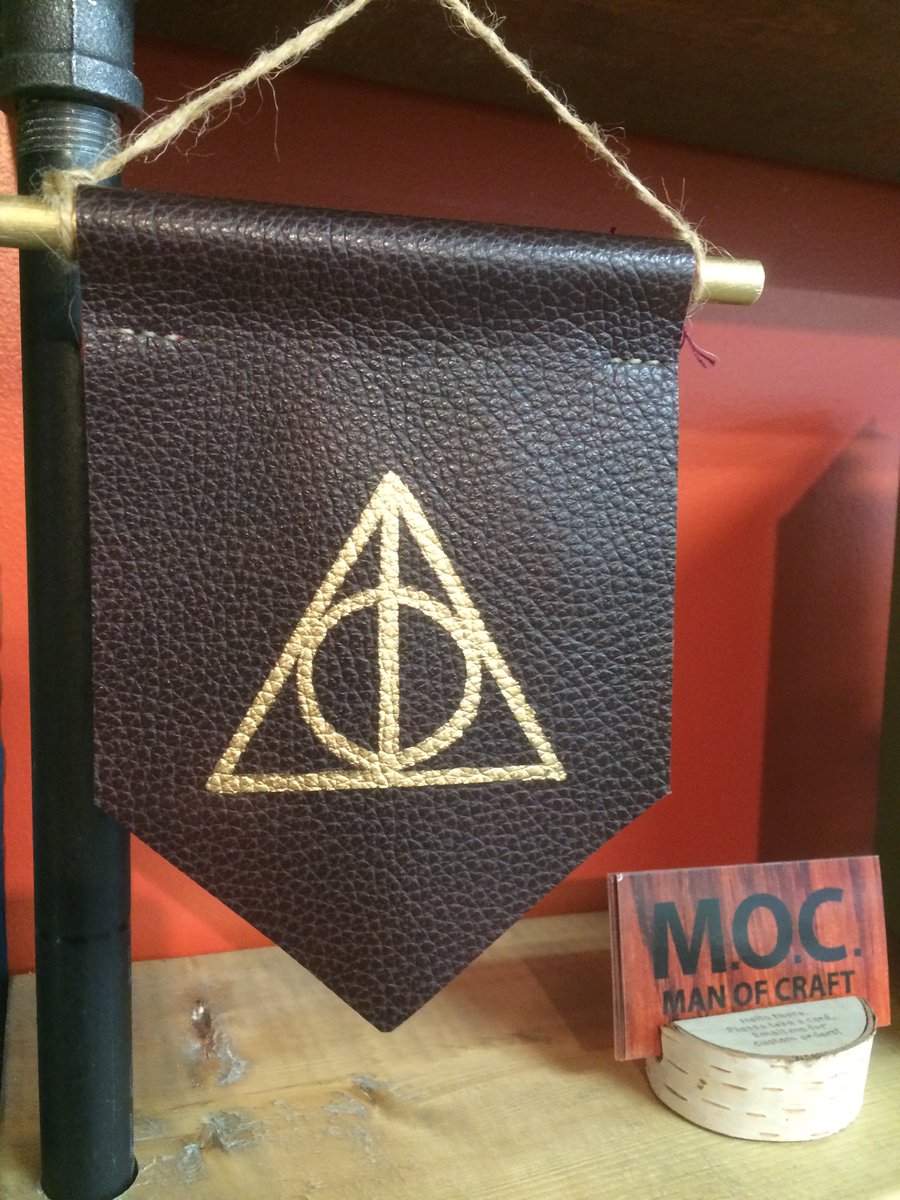 The_ManOfCraft's tweet photo. Sure, @ArtsMarket ! I love how this #deathlyhallows banner turned out. More to come! #beyondthebooth https://t.co/YwgRGnEsDR