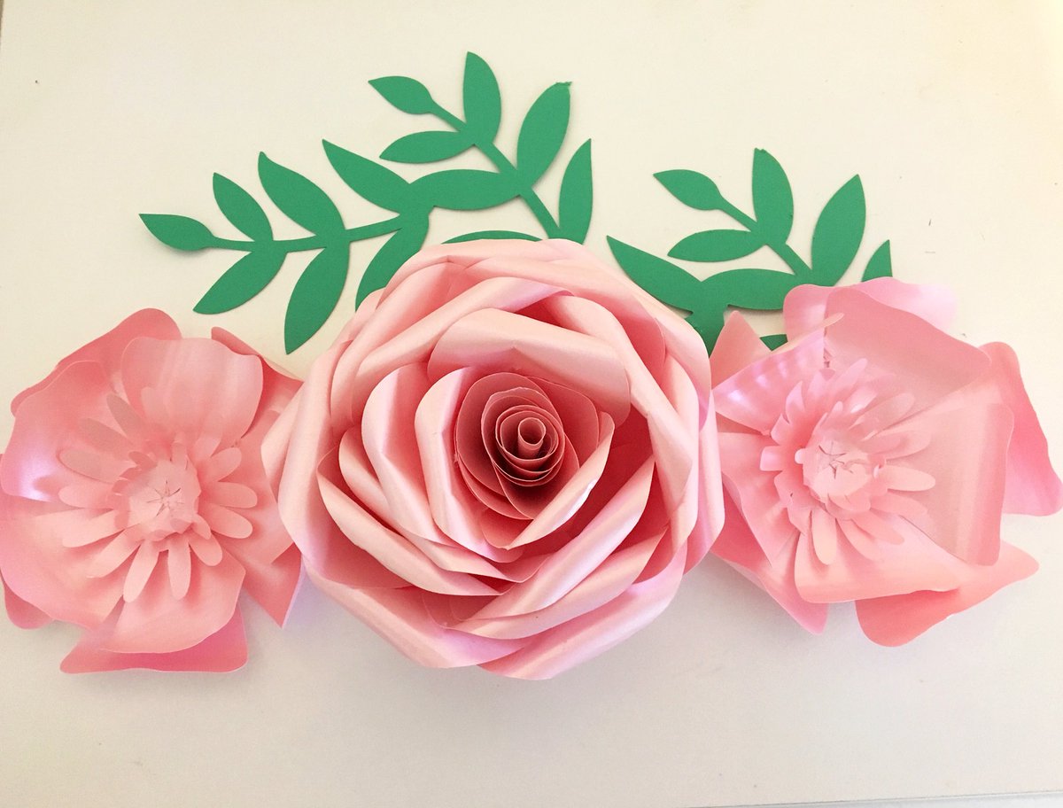 Check our paper flower wall decor    bagsoffavours.etsy.com #handmadehour