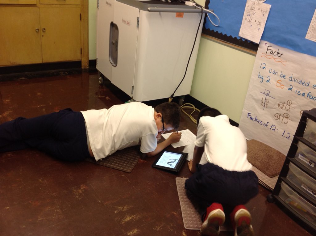 mrsWilk213's tweet photo. Working with partners to identify the parts of a mystery. #roy4th #roypride https://t.co/CIIgigDzBN