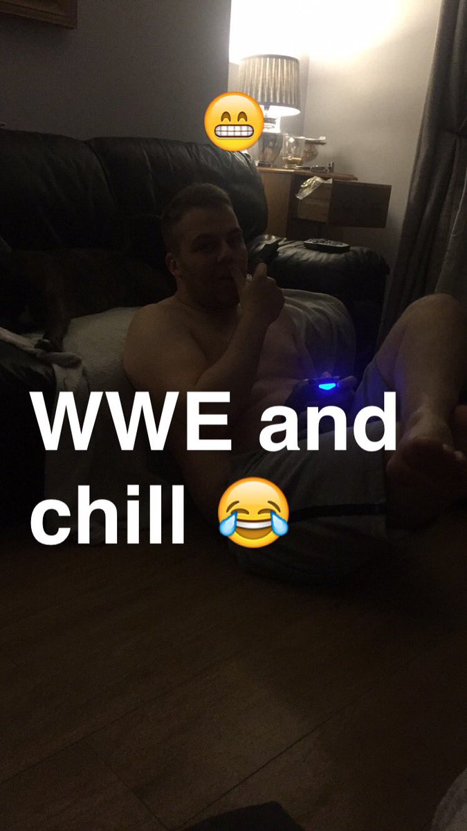 kbro4678's tweet photo. When your boy treats you to a night of wrestling #WWE #RAW #cripplercrossface https://t.co/YCmul7nR3K