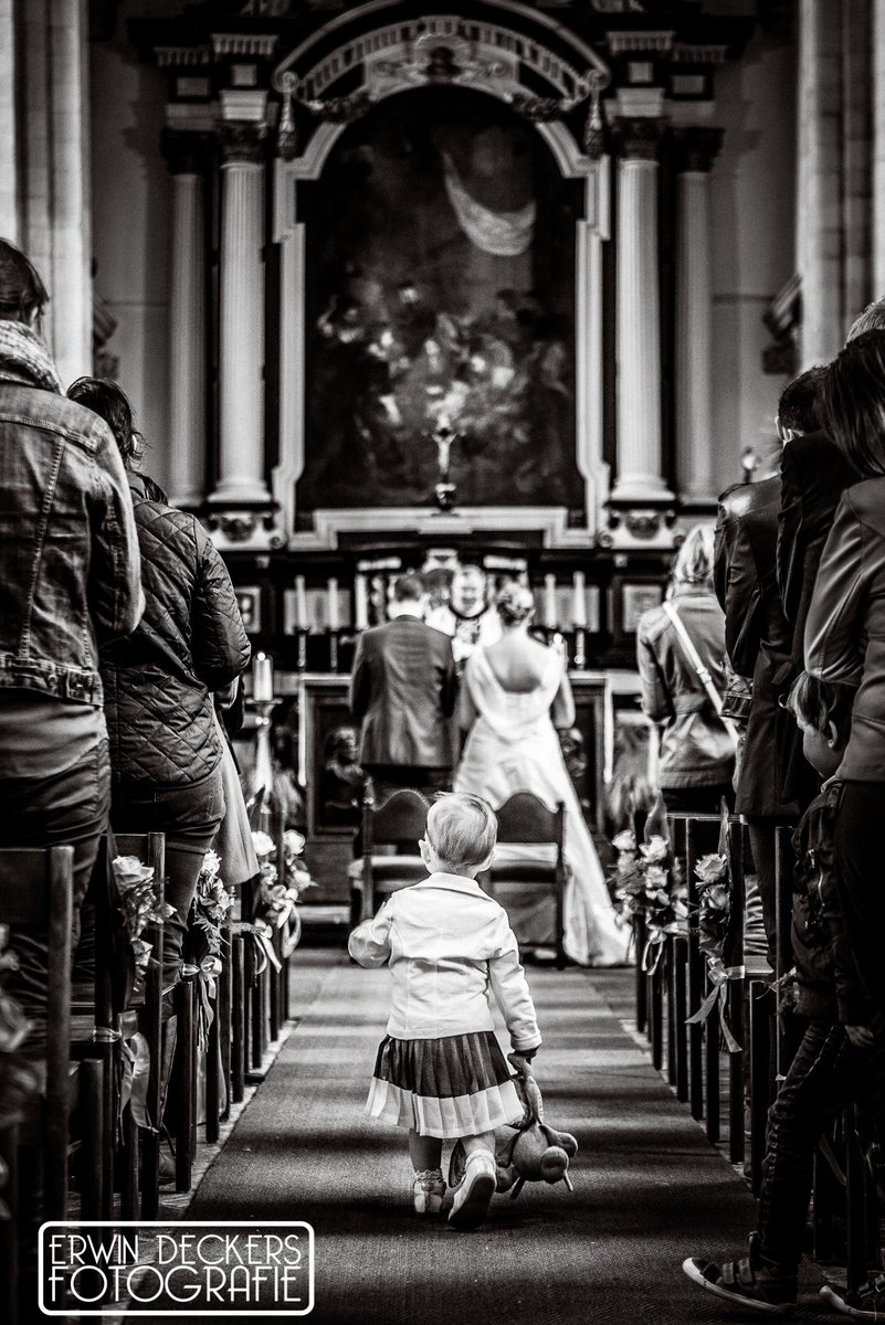 deckersfoto's tweet photo. It's always nice to have some kids in the church during the wedding ceremony! https://t.co/iD9nn3HbeP