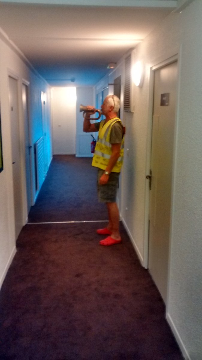 marlingski2016's tweet photo. Cookie gives the wake up call for Marling and half of Alpe D'Huez too https://t.co/9tlw58nfoZ