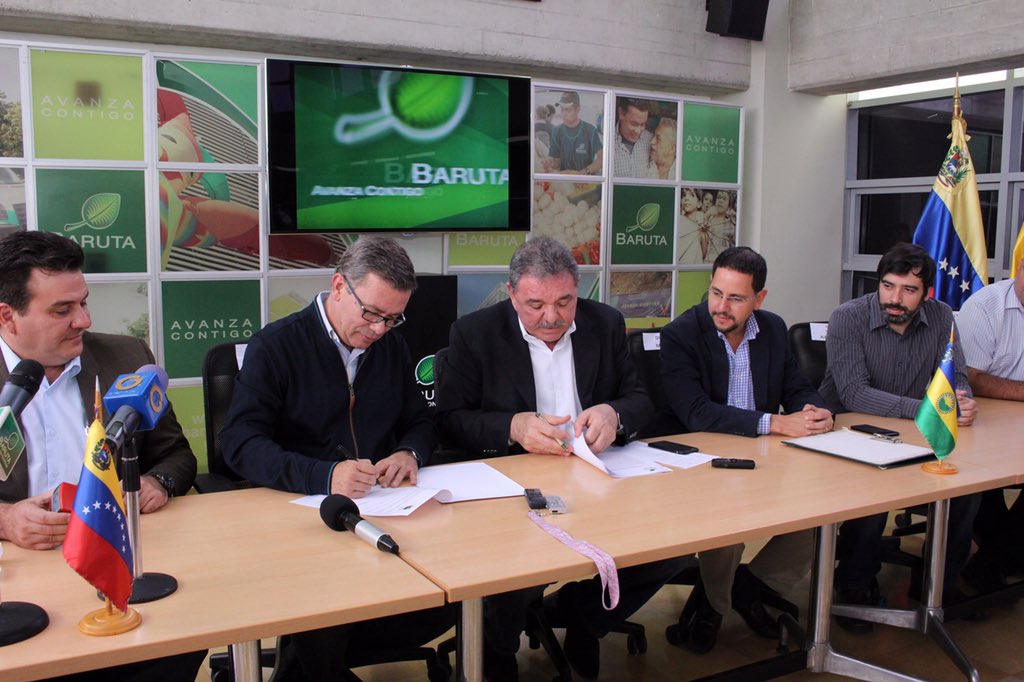 GerardoBlyde's tweet image. Hoy firmamos convenio de cooperación interinstitucional sobre tecnología entre @AlcaldiaBaruta y @Alc_Valencia