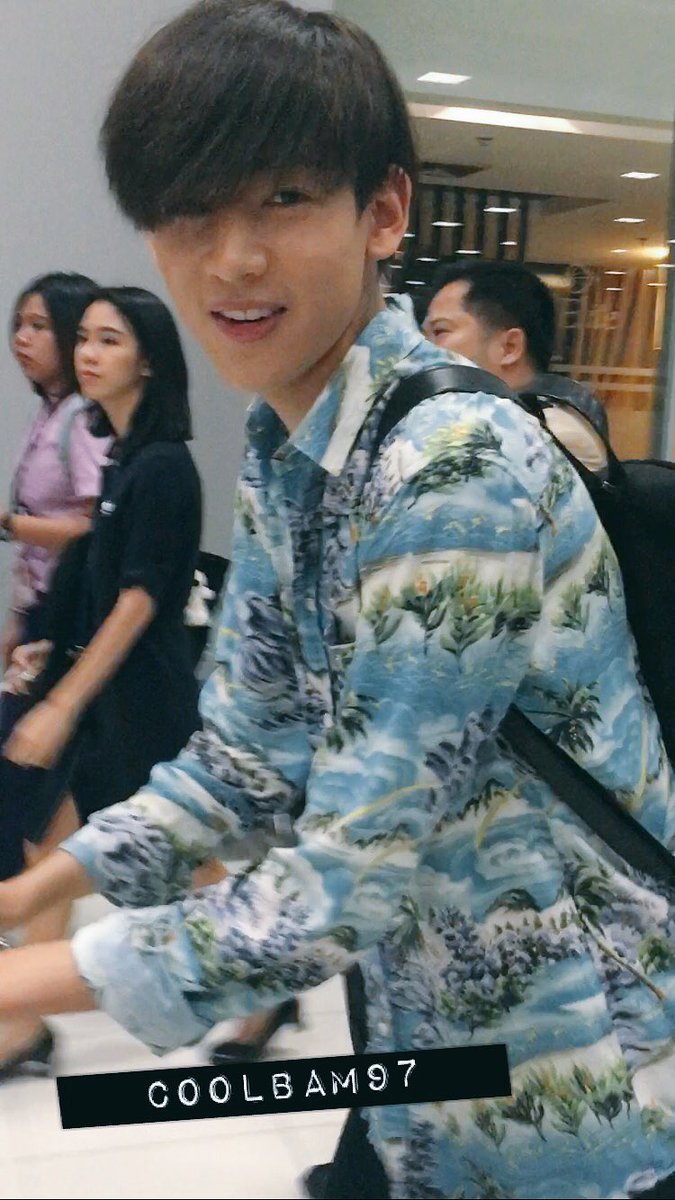 coolbam97's tweet photo. 160312 BKK #BamBam #GOT7 #뱀뱀 #แบมแบม แจกยิ้มสดใส~เวลากลับบ้าน😘😃😆 https://t.co/4ztA6Z8sZ7