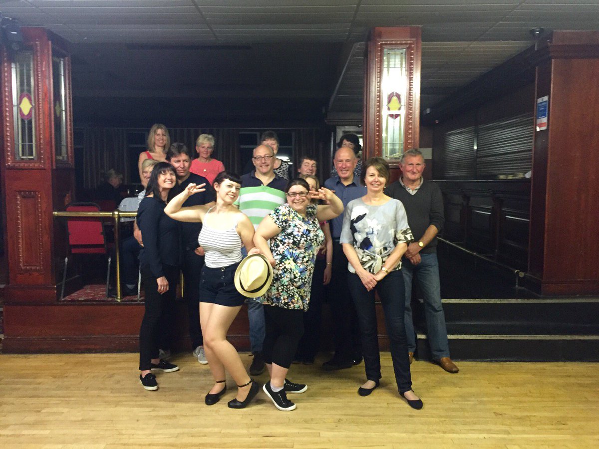 This weeks routine from #jive class... facebook.com/ValleyJive/pos…