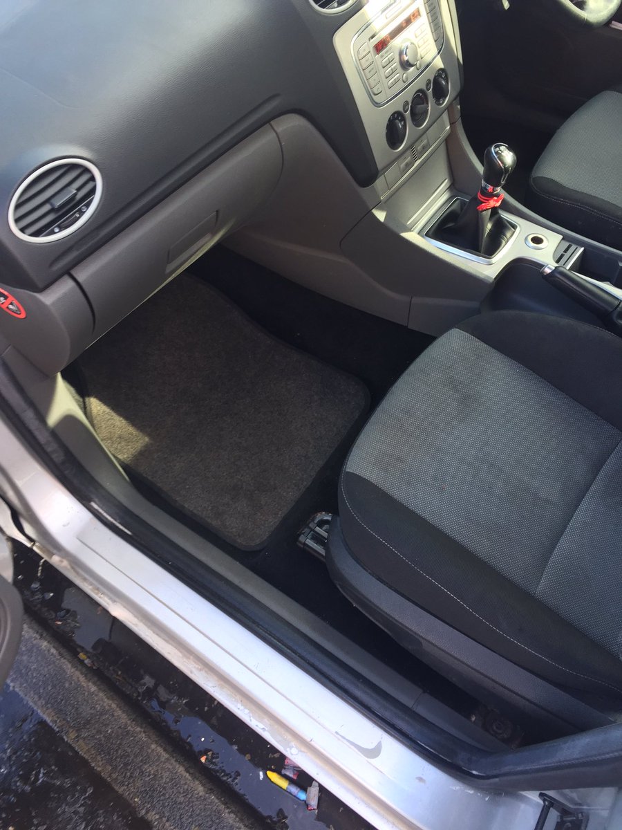 DirectMobValet's tweet image. A before and after we took today!